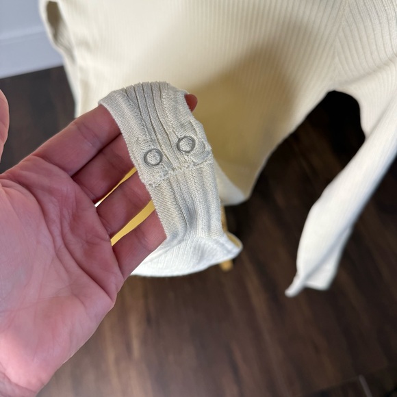 Cream Ribbed Bodysuit - Picture 3 of 3